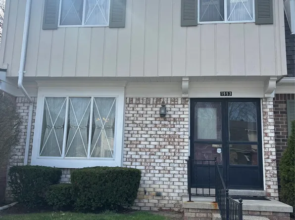 (undisclosed Address), Royal Oak, MI 48073