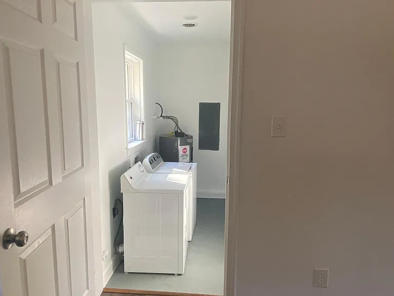 2511 Moseley Rd — Photo 12
