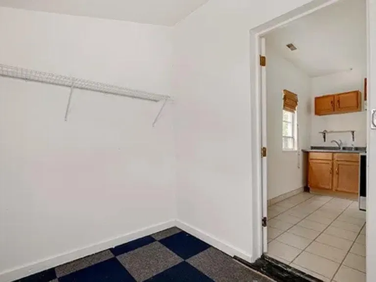 615 W 18th St #2R — Photo 7
