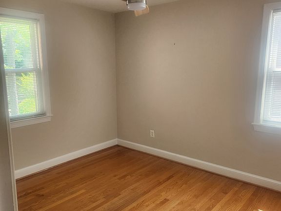4th image of 12 Walnut St NW