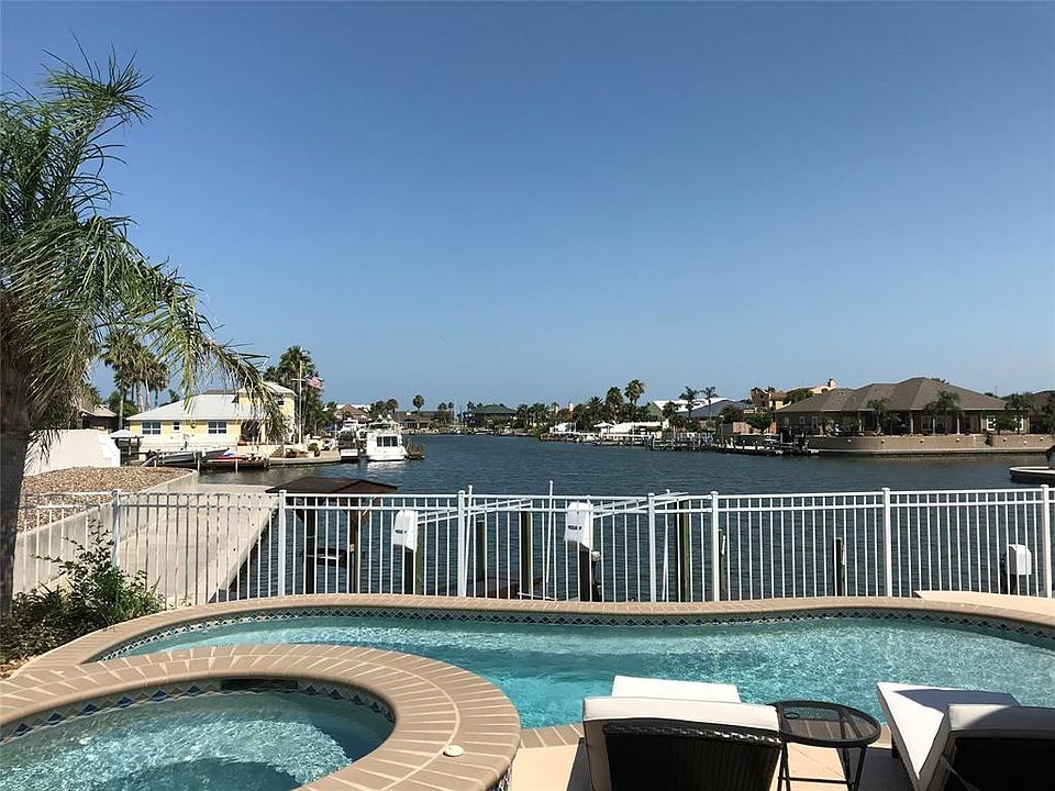 1st image of 701 Pelican Nest Dr