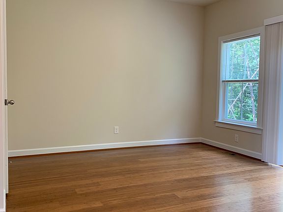 5th image of 62 Andrews Pl