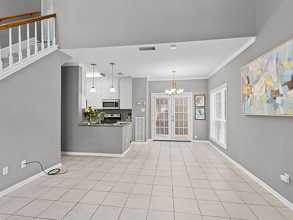 4th image of 2212 Hopkins St #2212