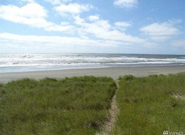 1307 Ocean Shores Blvd #N14 — Photo 2