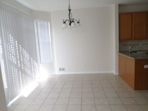 3rd image of 4925 Courtland Cir #252