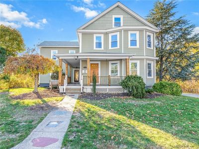 12 Earl St, West Warwick, RI, 02893