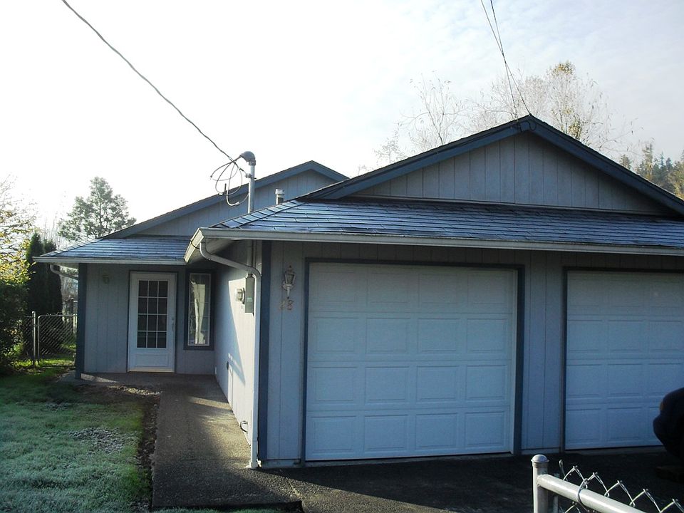 1st image of 28 2nd Ave N