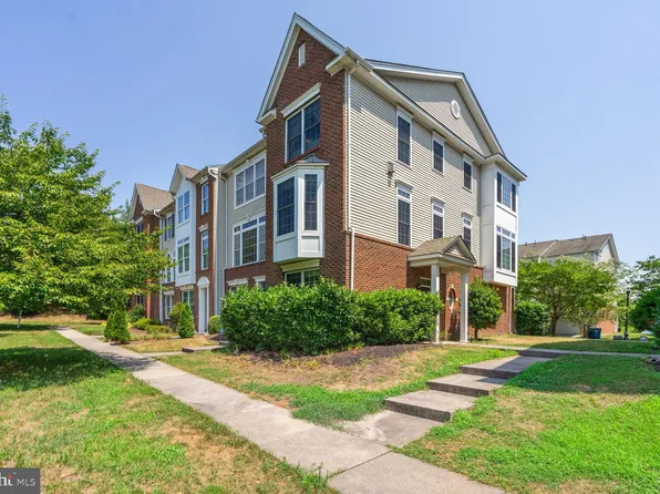 25109 Overlord Ter, Chantilly, VA 20152