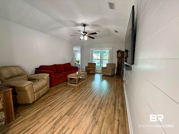 3rd image of 16625 Vanilla Dr