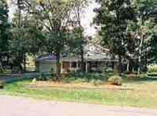 1523 Forest Gln, Oregon, WI 53575