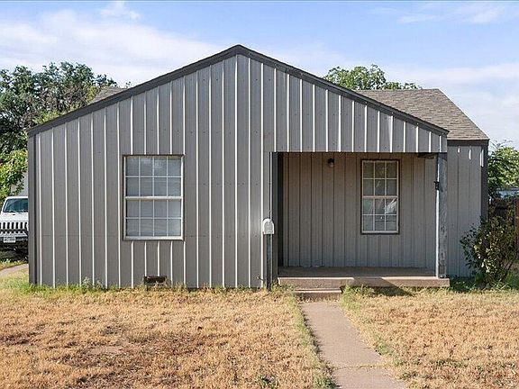 2nd image of 3516 31st St