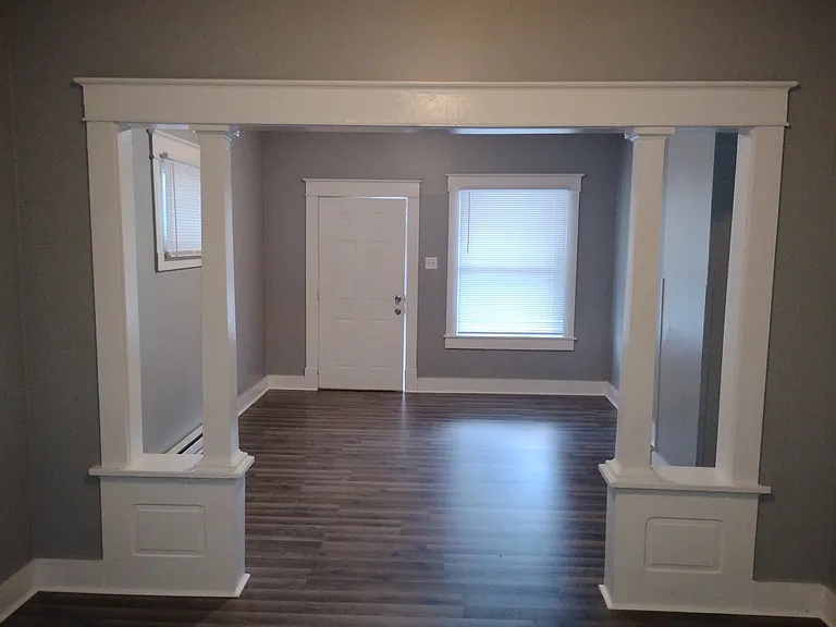 32 Adler St — Photo 10