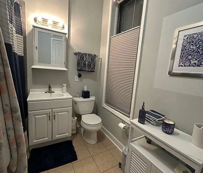 1910 N Sheffield Ave #1R — Photo 6