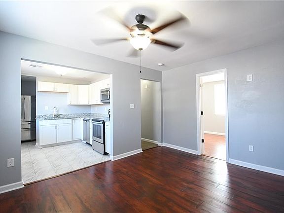 2nd image of 1740 Louisa St