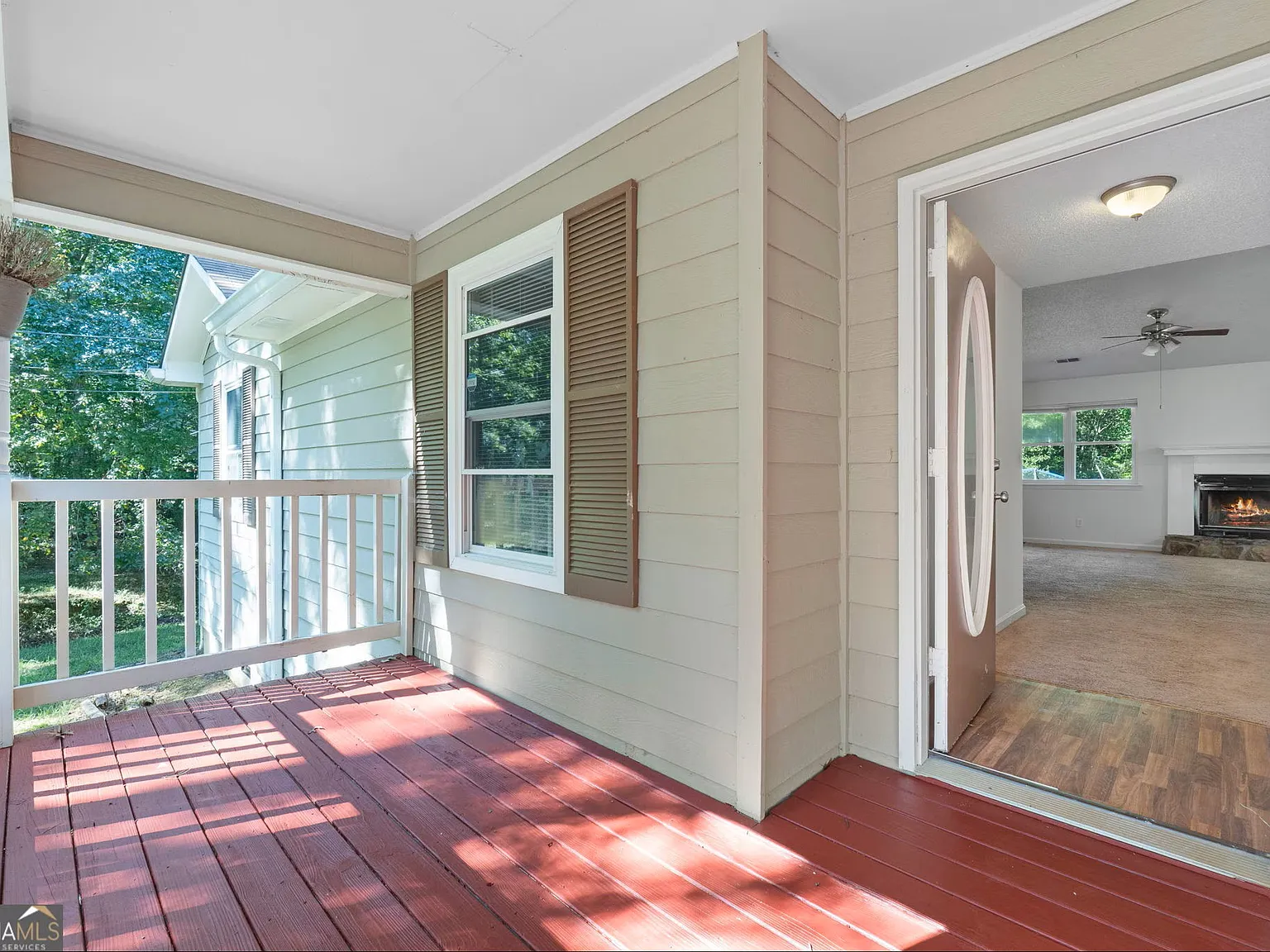3 bed, 1395 sqft, $1,950 — Photo 3