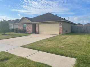 5618 Park Village Dr, Houston, TX 77048