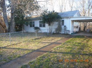 490 W Outer Dr, Oak Ridge, TN 37830