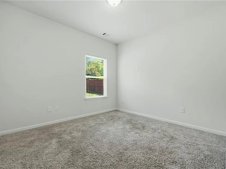 1900 Azure Grove Ct — Photo 14