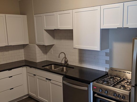 5th image of 3149 Aldrich Ave S