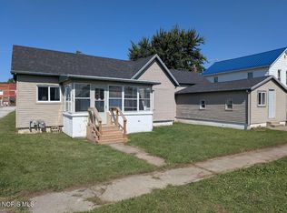 113 N Henry St, Malinta, OH 43535