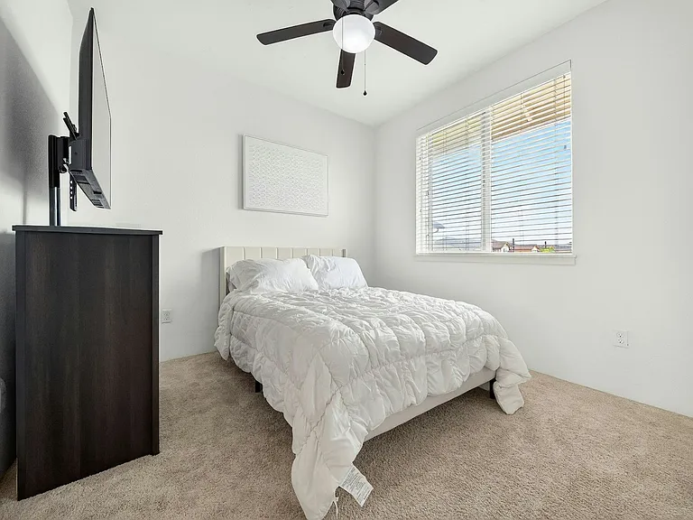 724 Kakala St #1303 — Photo 22