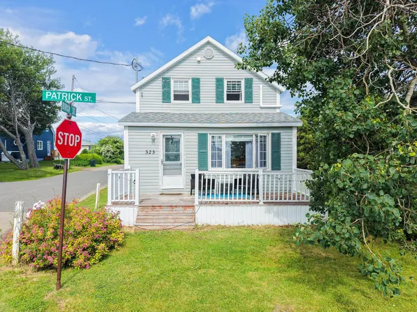323 Patrick St, New Waterford, NS B1H 3M8