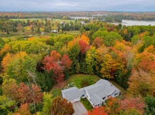 40 Fox Run Ln, Hancock, ME 04640