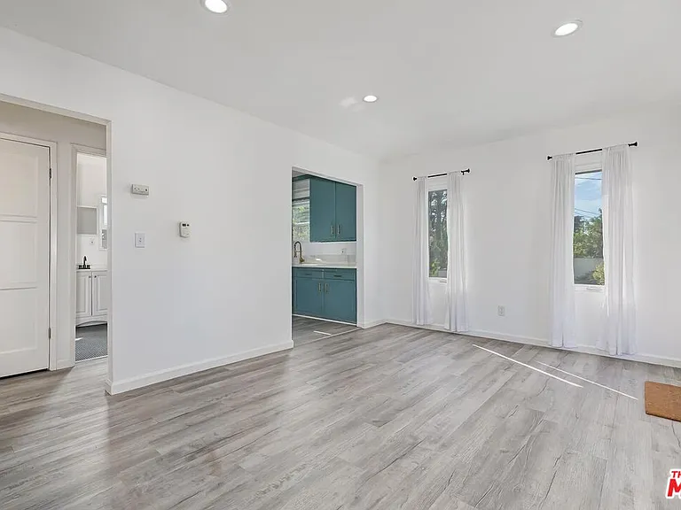 3706 Brunswick Ave — Photo 7