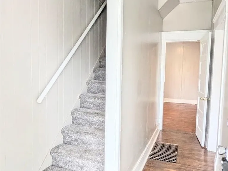 206 W 13th Ave — Photo 4