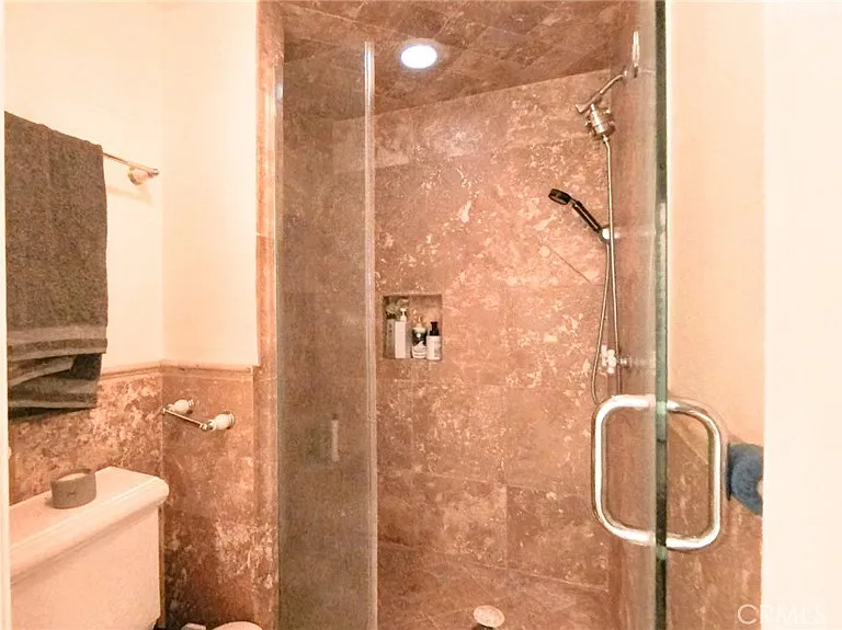 2575 E 19th St #17 — Photo 18