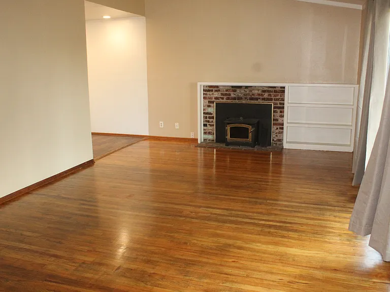 7706 East Pkwy — Photo 3
