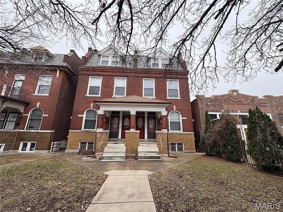 1st image of 1850 Russell Blvd