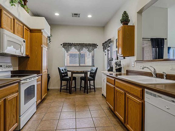 3rd image of 18650 N 91st Ave Unit 3201
