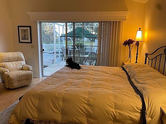 Screened lanai off master