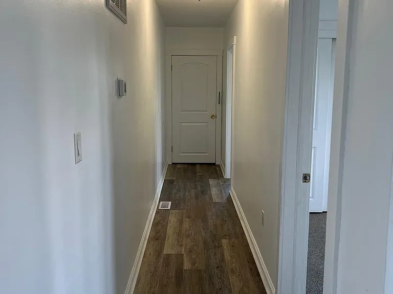 703 N Main St — Photo 6