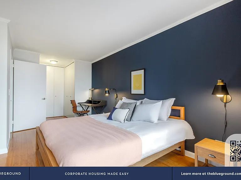 235 W 48th St #39C — Photo 9
