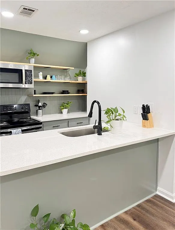 1 bed, 790 sqft, $1,900 — Photo 3