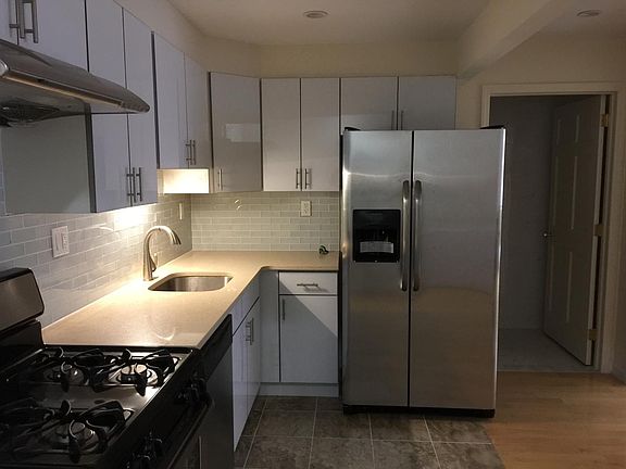5th image of 14328 41st Ave #4D