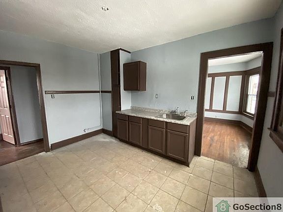 5th image of 4114 W Euclid St #4116