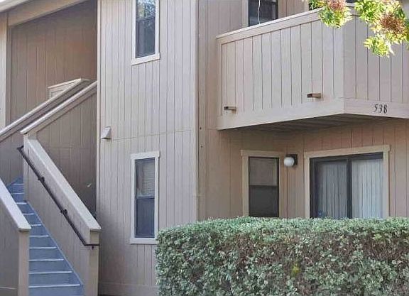 2nd image of 538 Ironwood Ter APT 6