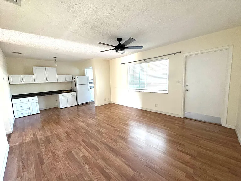 2100 NE 38th St #138 — Photo 21