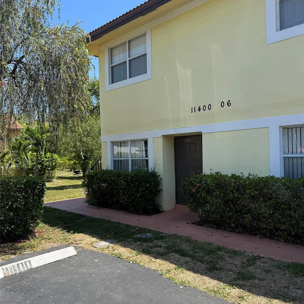 1 bed, 1.0 bath, 750 sqft, $1,700 — Photo 2
