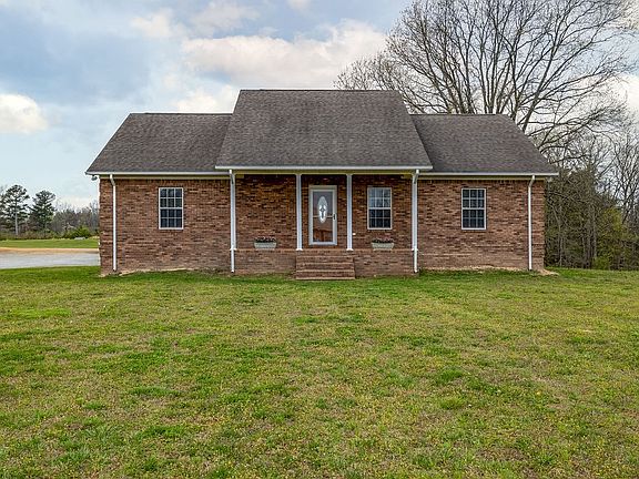 2nd image of 137 Piney Rd