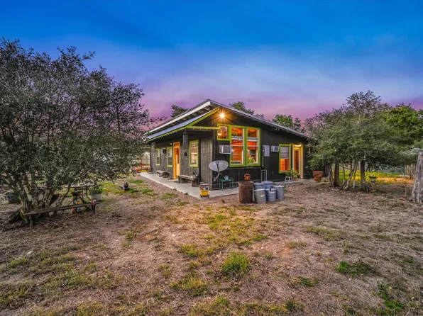 853 Saint Delight Rd, Paige, TX 78659