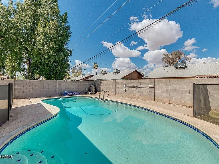 1424 E Broadmor Dr — Photo 27