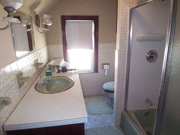 Full bath
