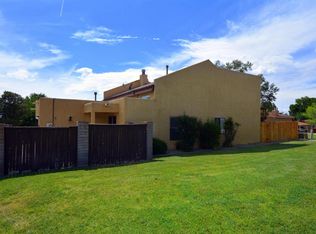 7237 Bobwhite Ln NE, Albuquerque, NM 87109