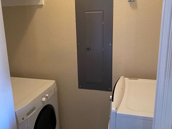 5th image of 3901 Sonoma Springs Ave APT 1003