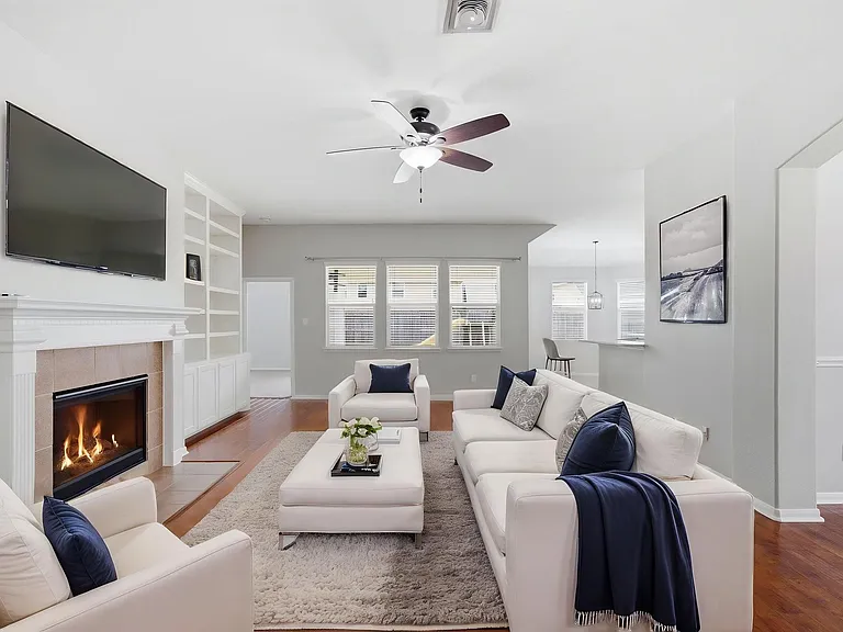 4207 Canterbury Park Ln — Photo 7