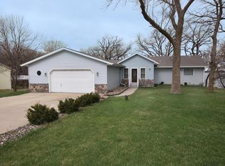 24790 E Cedar Lake Dr, New Prague, MN 56071